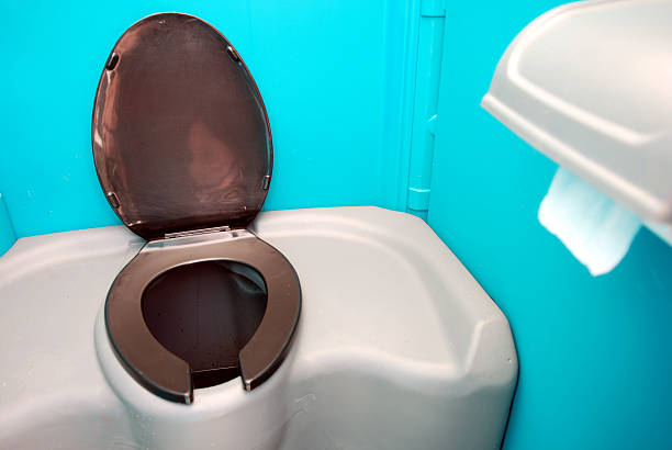 Best Porta potty delivery and setup  in East Bernard, TX